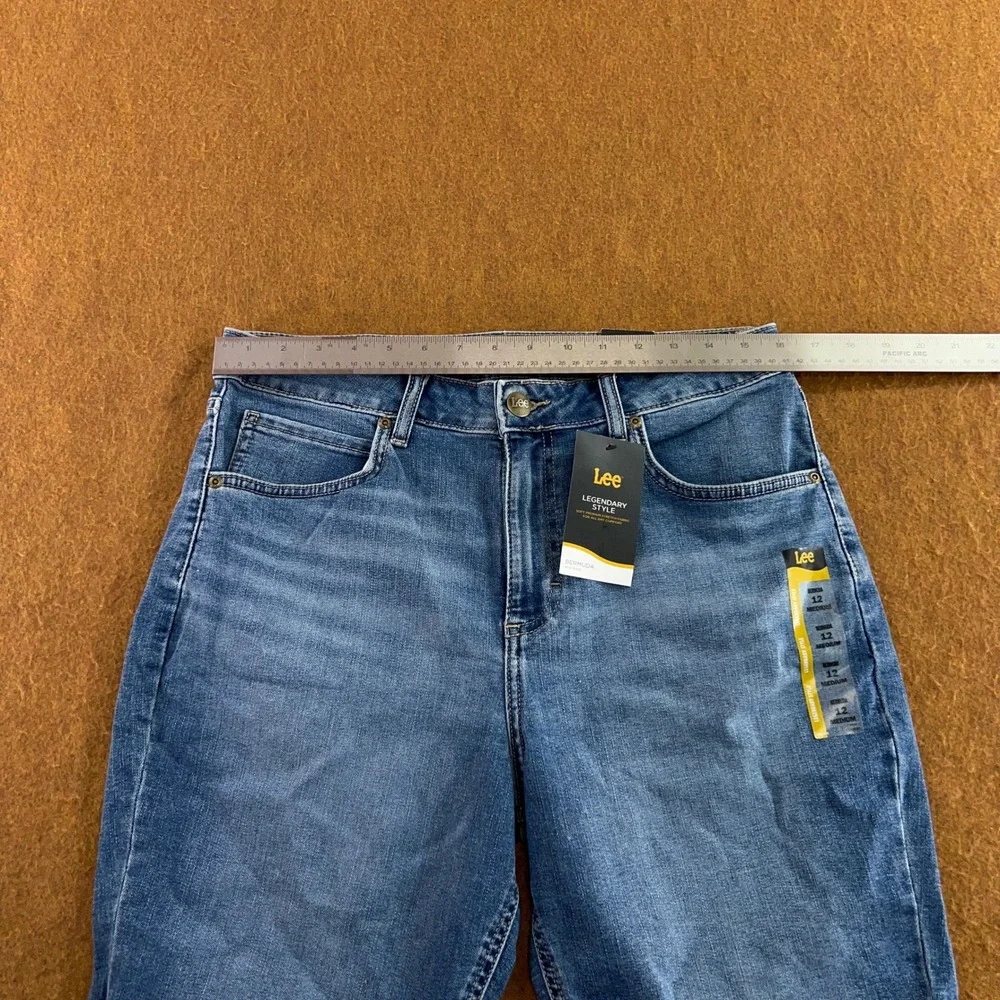 Lee Womens 12 Medium Blue Legendary Style Bermuda Denim Shorts NWT